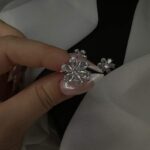 ⁦BLOOM⁩ – תמונה ⁦3⁩